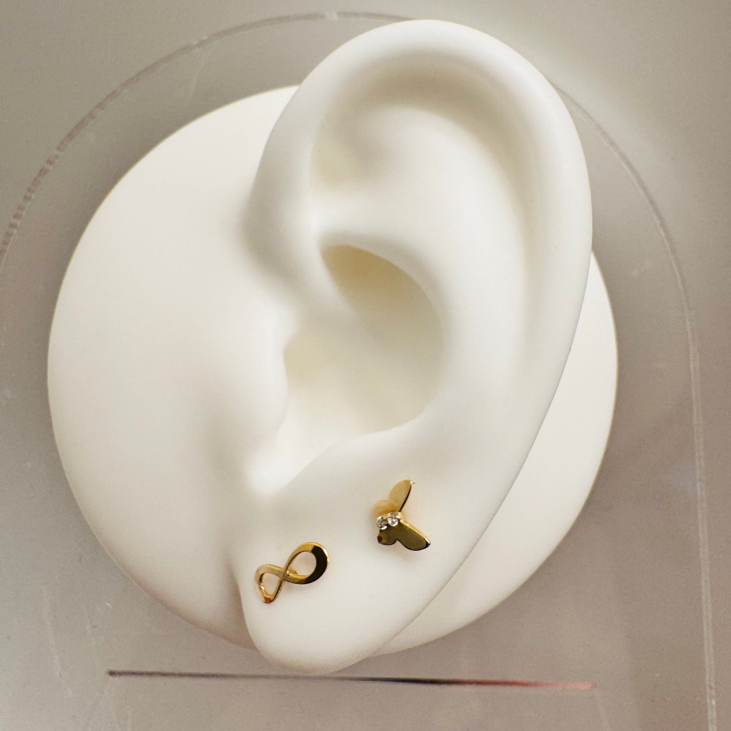 Dainty Infinity Curved