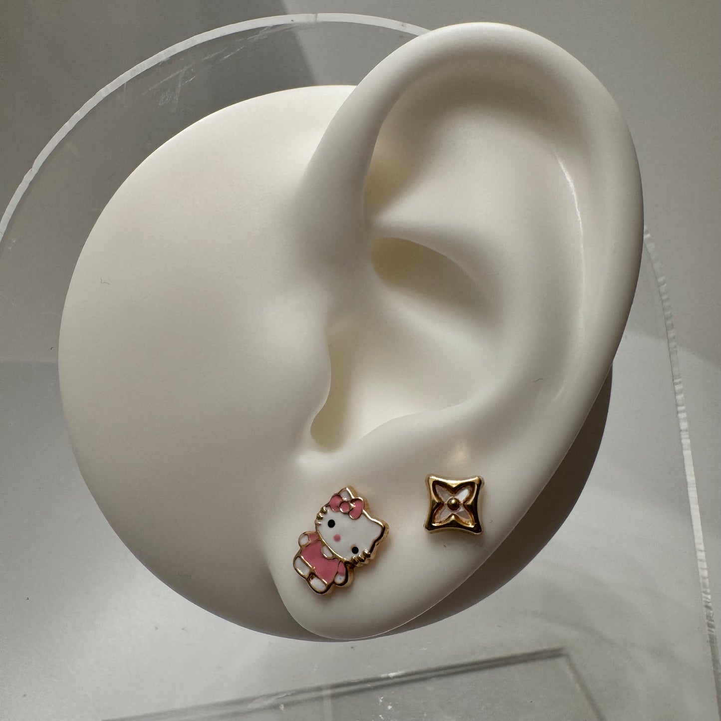 Small Hello Kitty Earrings