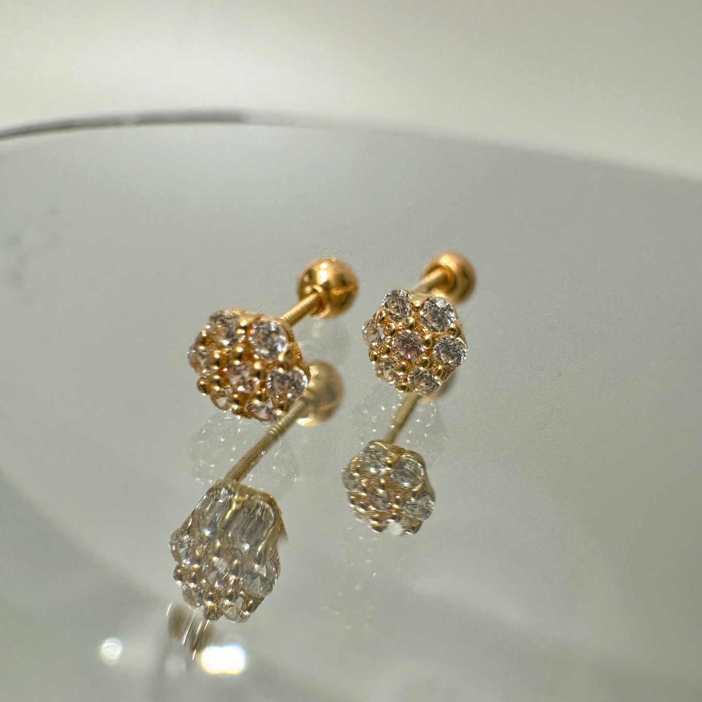 Tiny flower cz