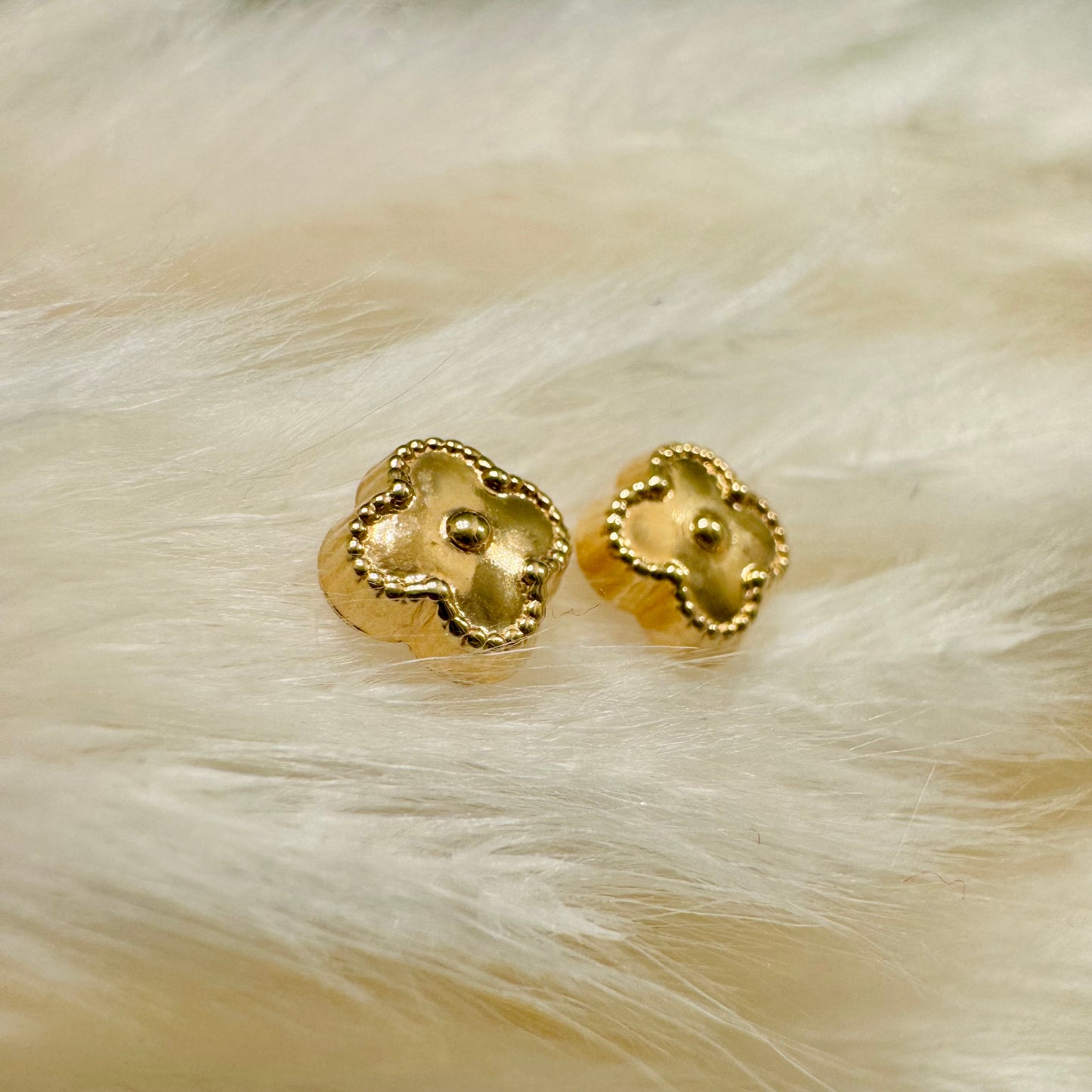 Dainty Lucky Clover Earring