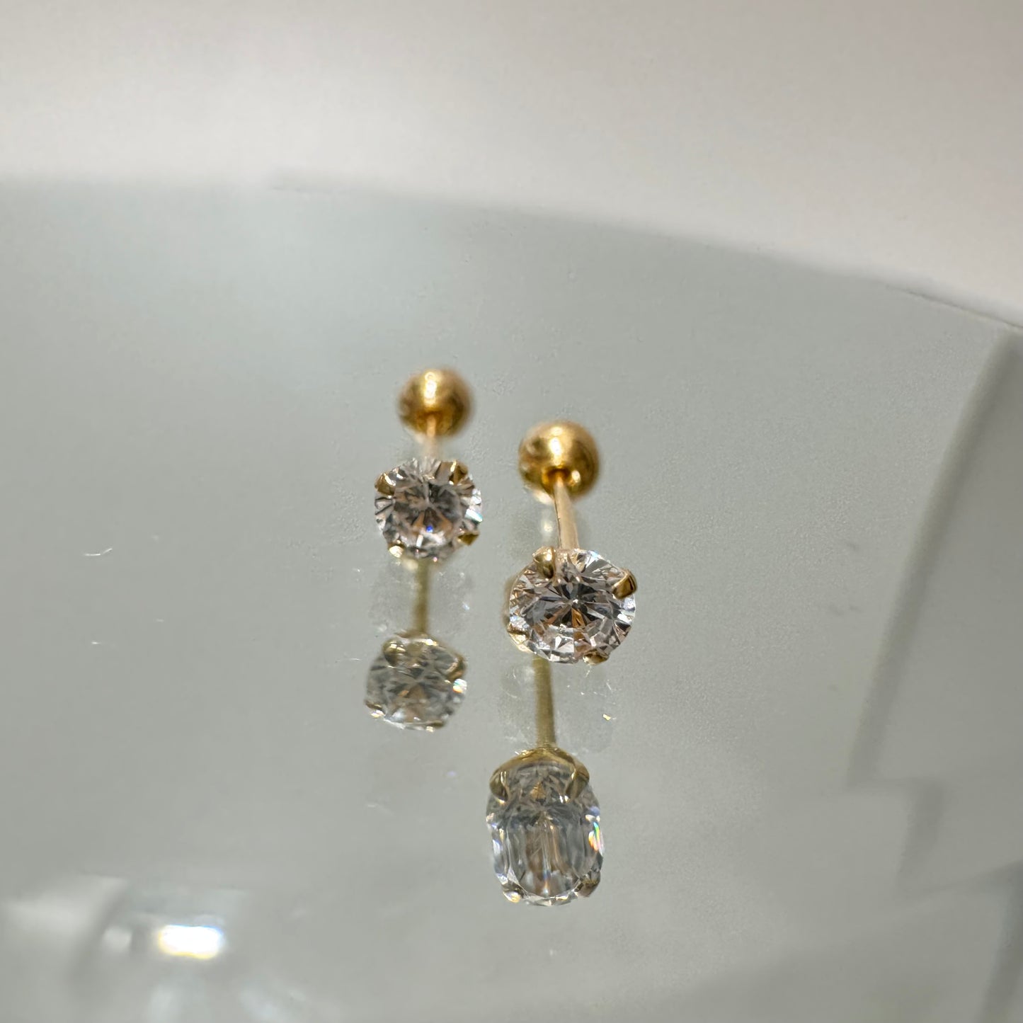 Small round cz earring 3mm