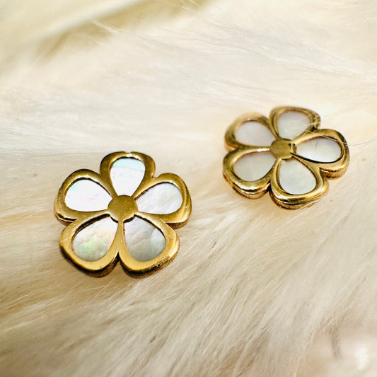 Dainty Love Flower Earrings